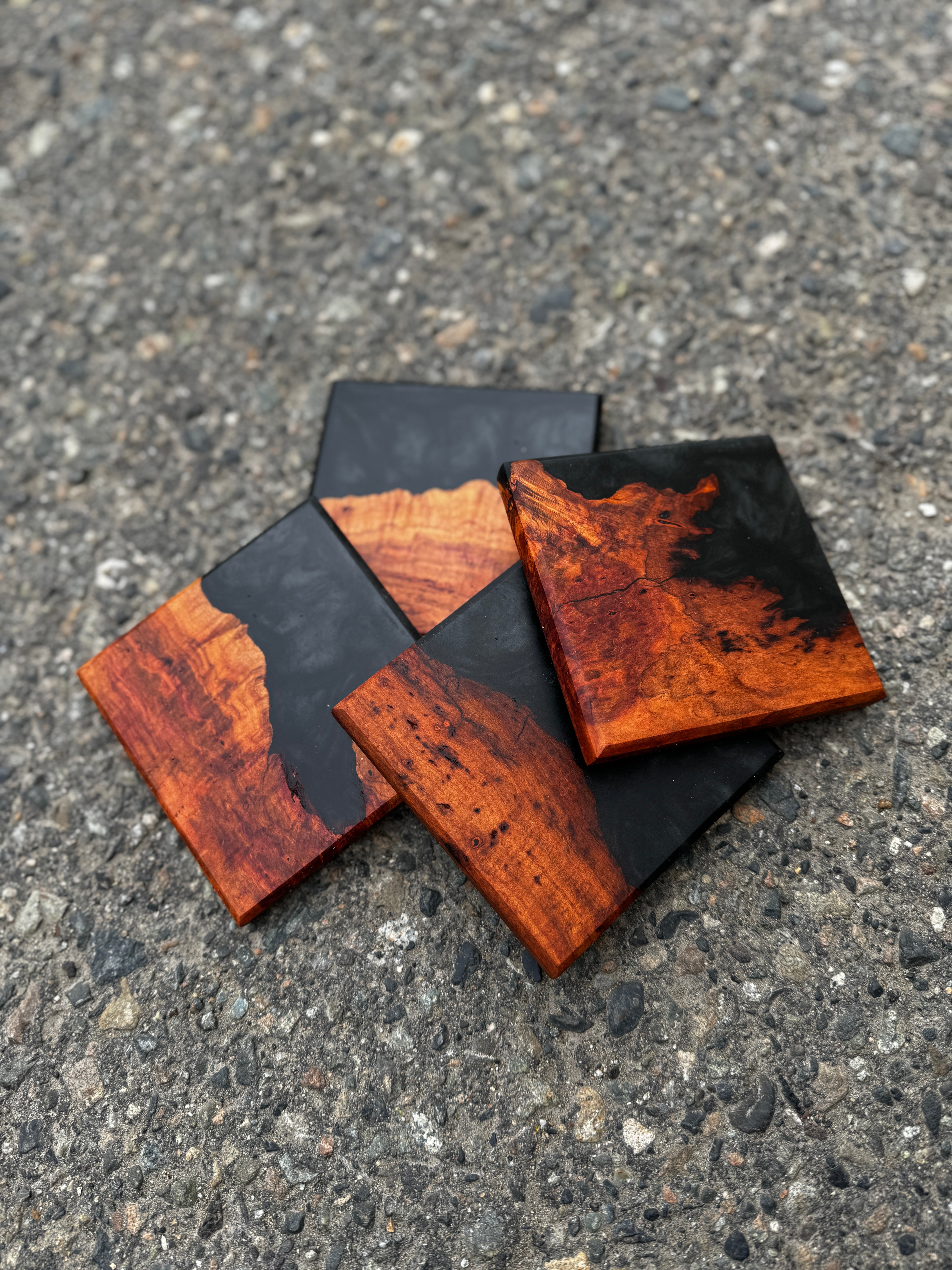Live Edge Apricot & Metallic Black Coaster Set