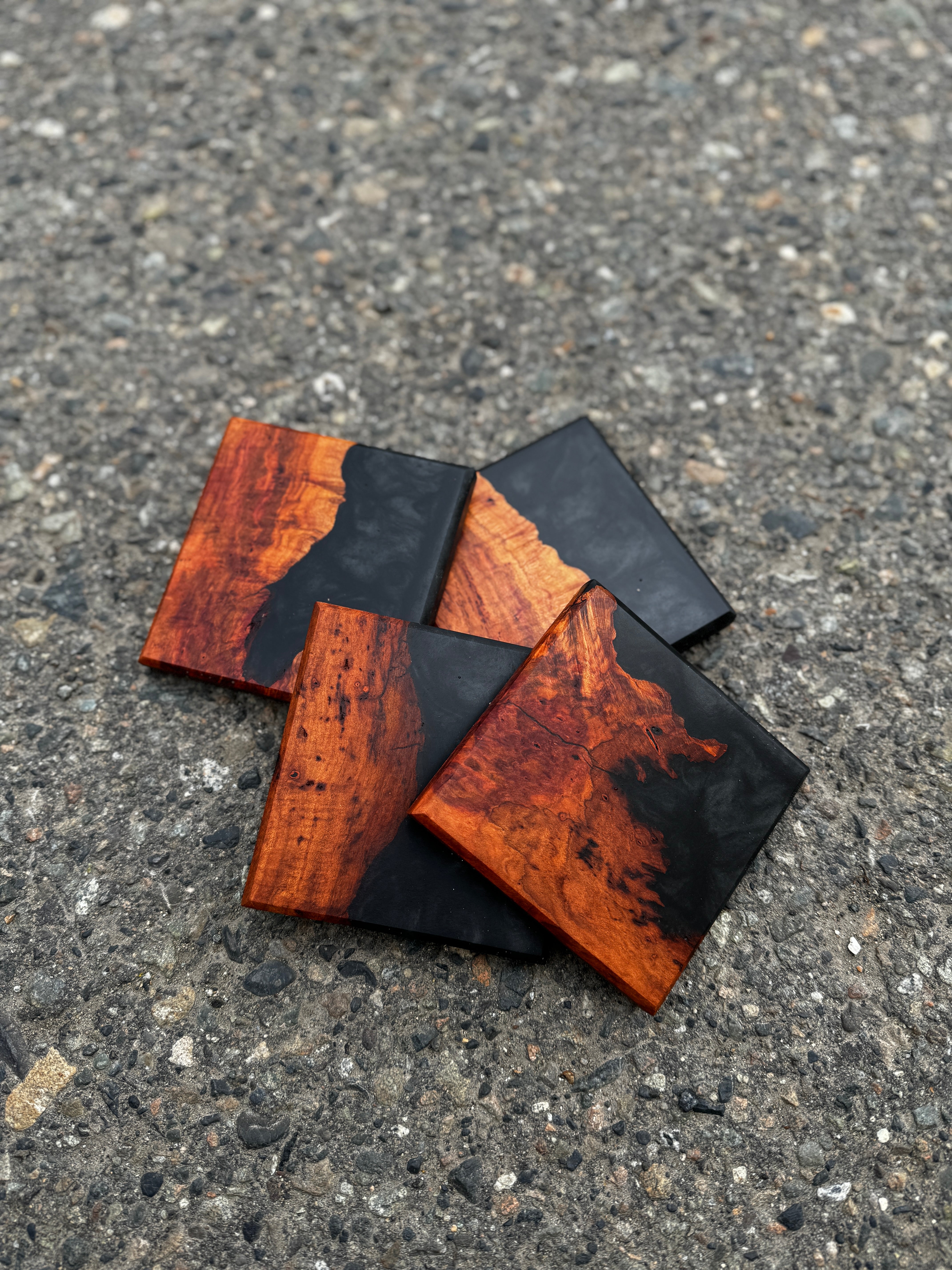 Live Edge Apricot & Metallic Black Coaster Set