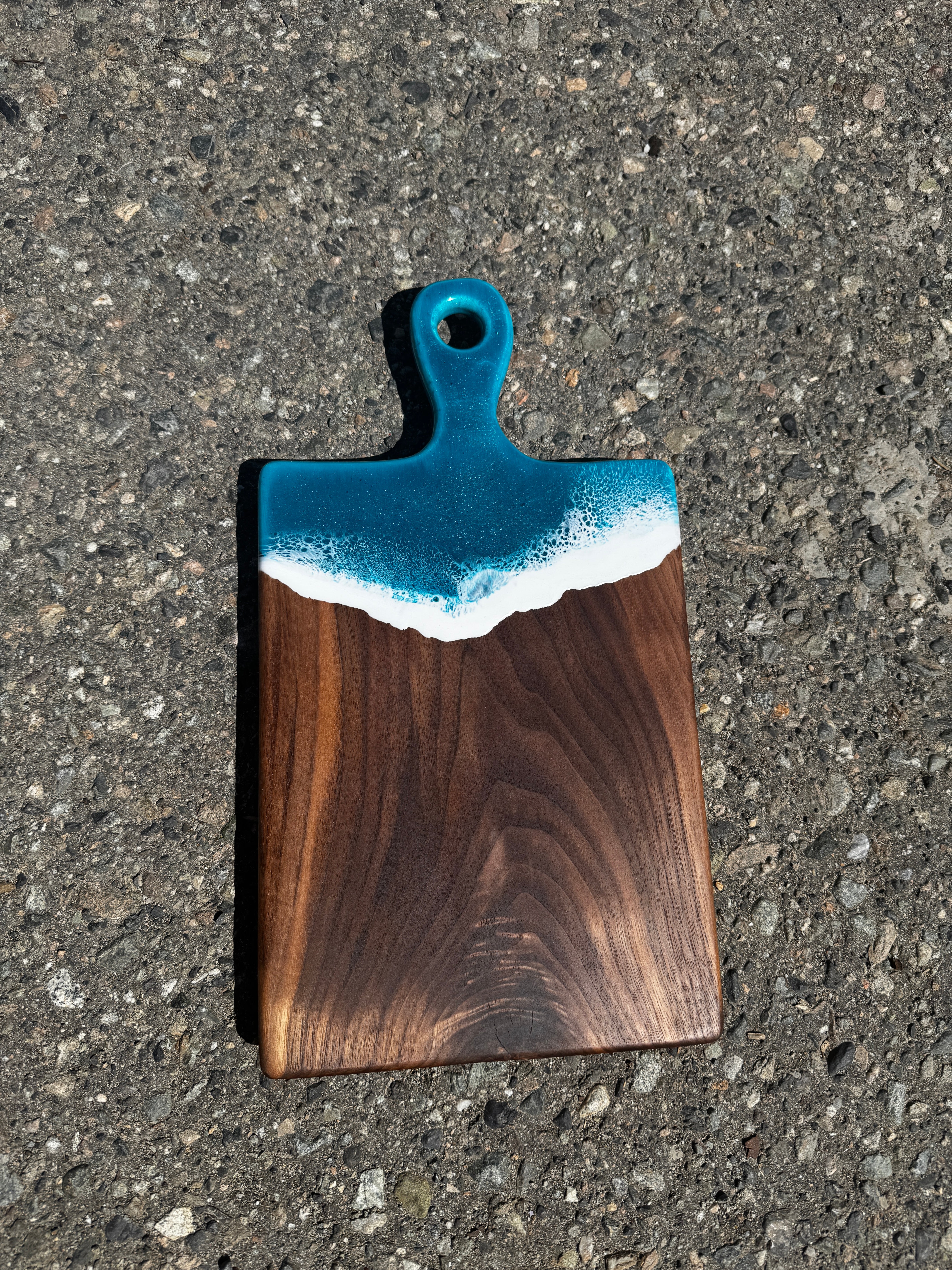 Blue Diamond & Walnut Handled Serving Board