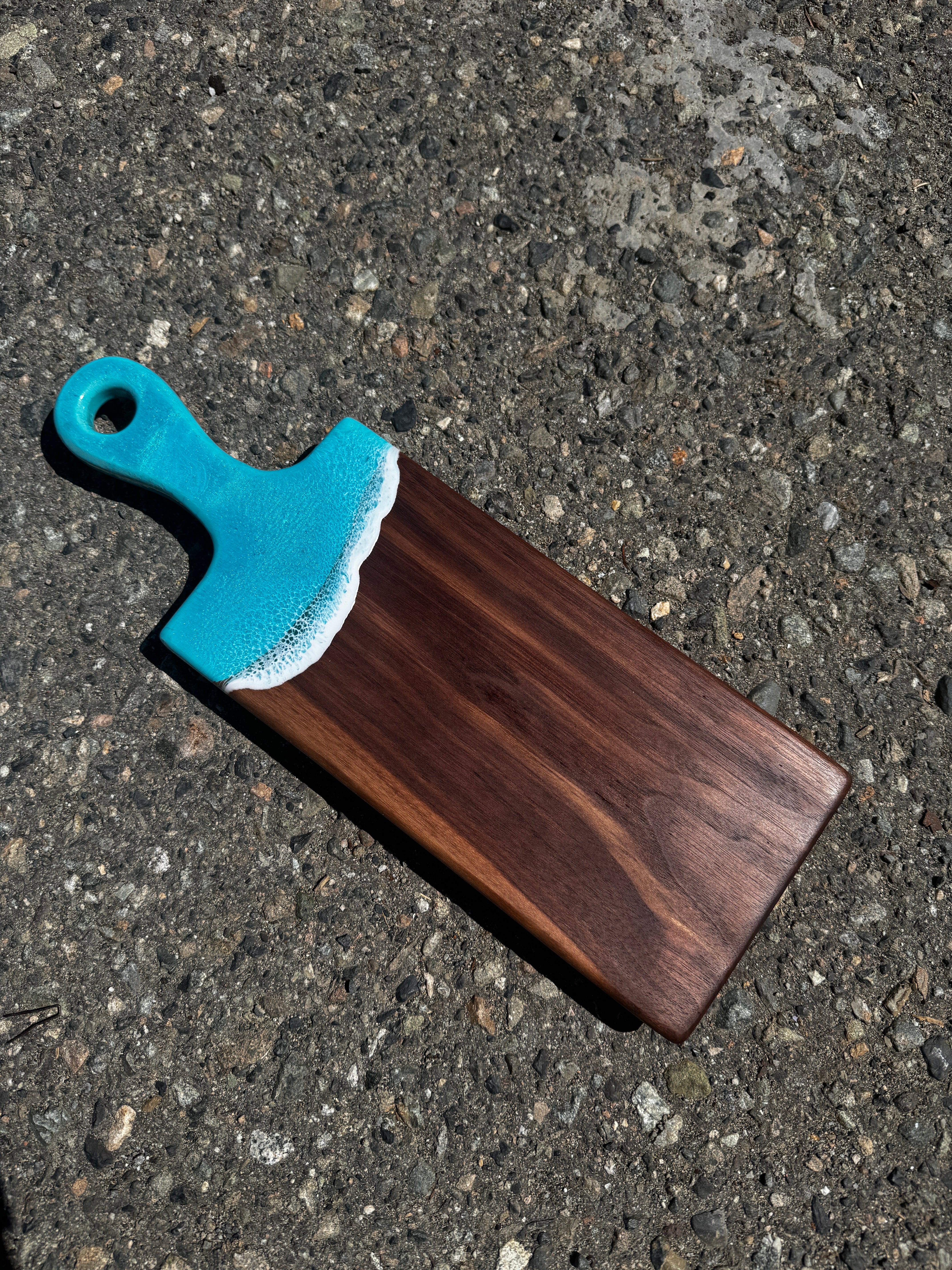 Atlantis & Walnut Handled Serving Board
