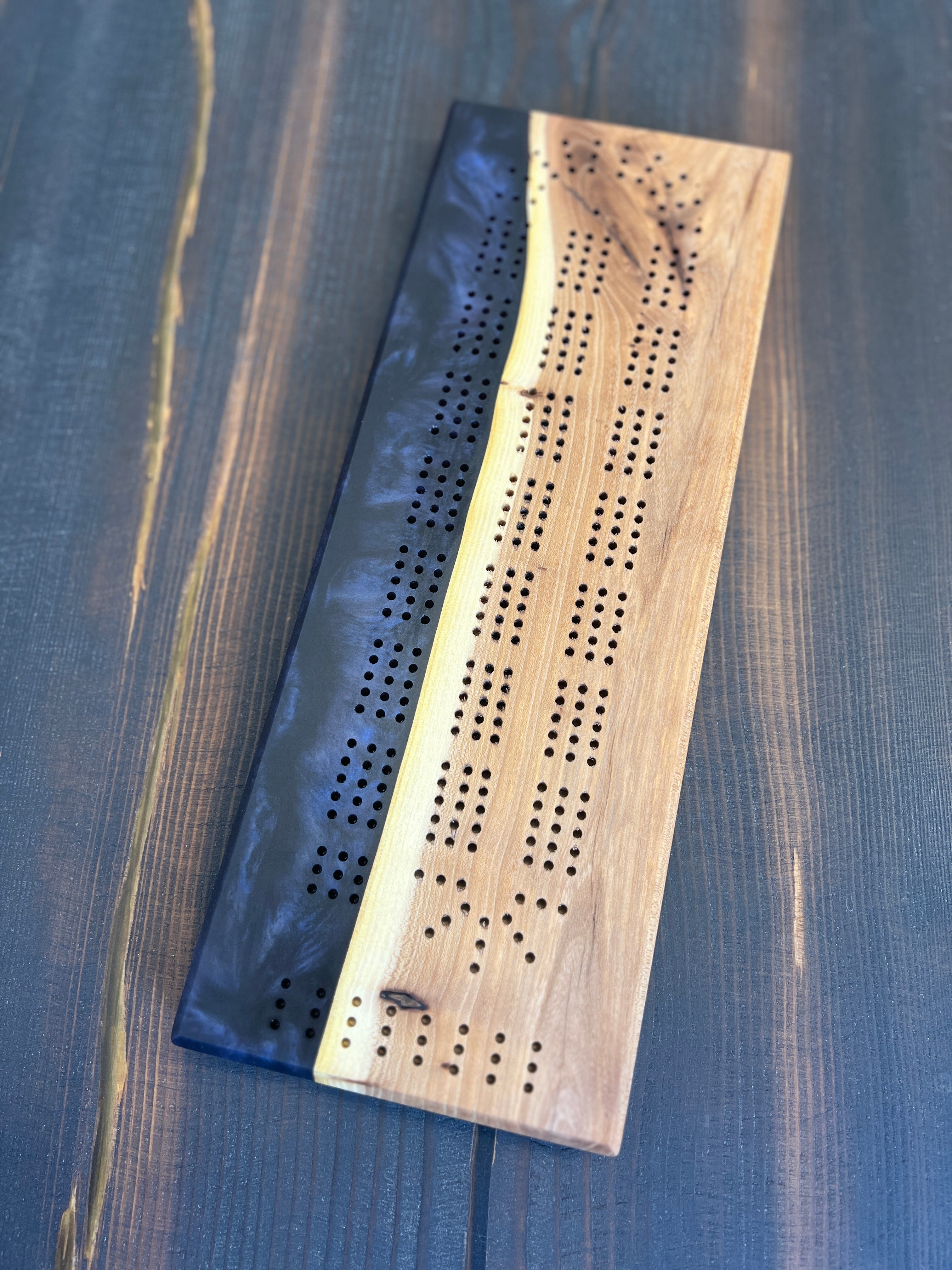 Chinese Elm & Midnight Cribbage Board