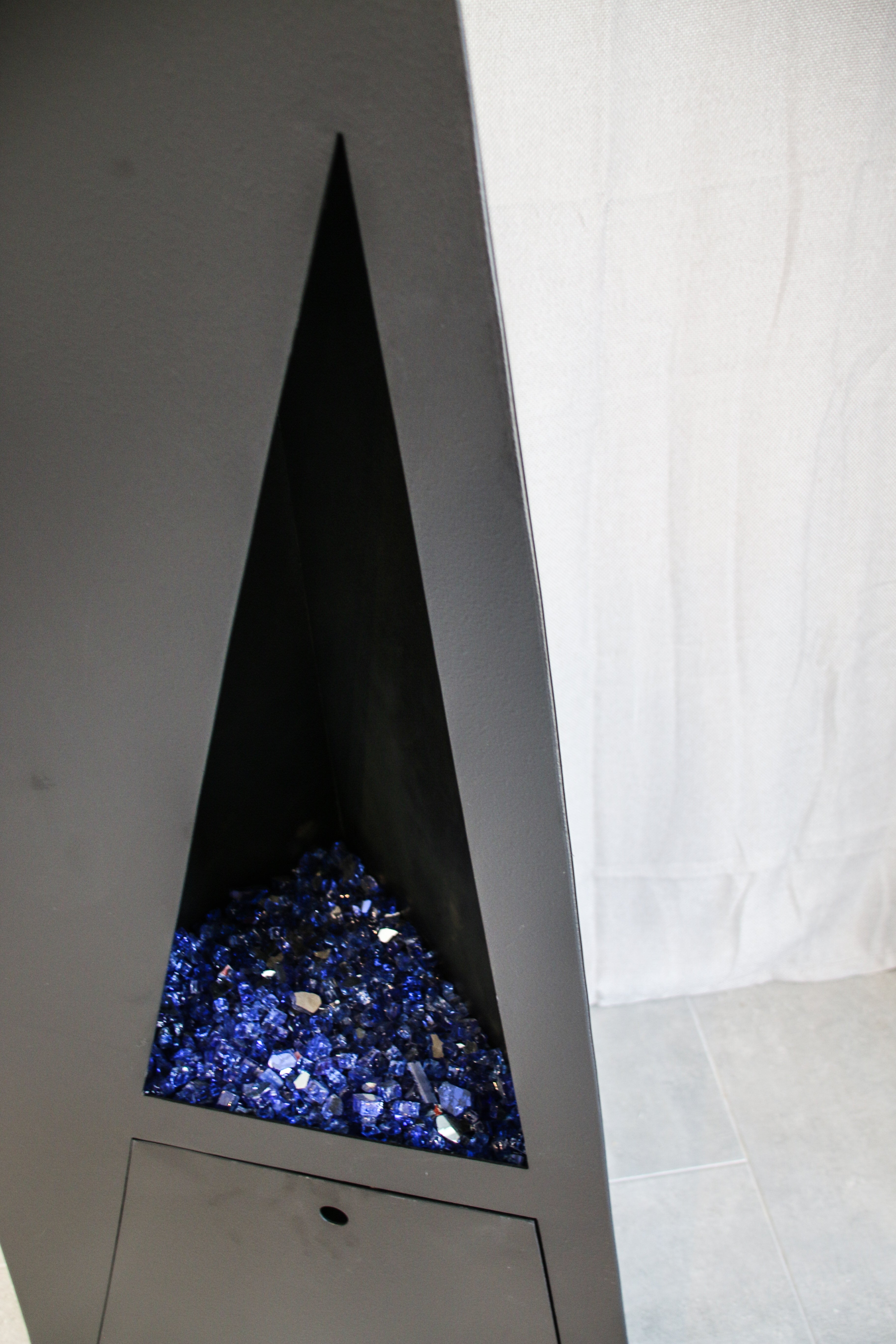 Hestia Outdoor Fire Column