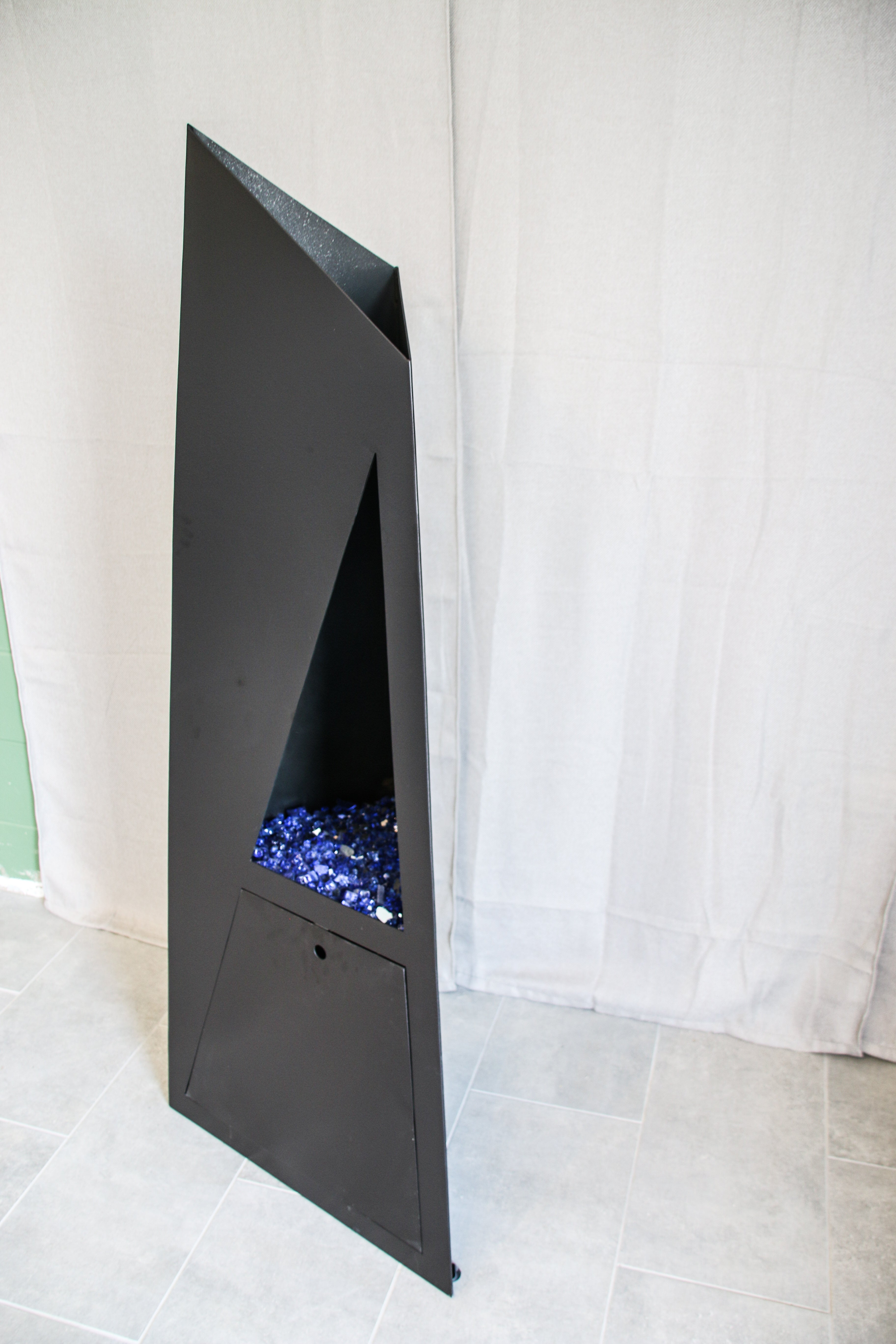 Hestia Outdoor Fire Column